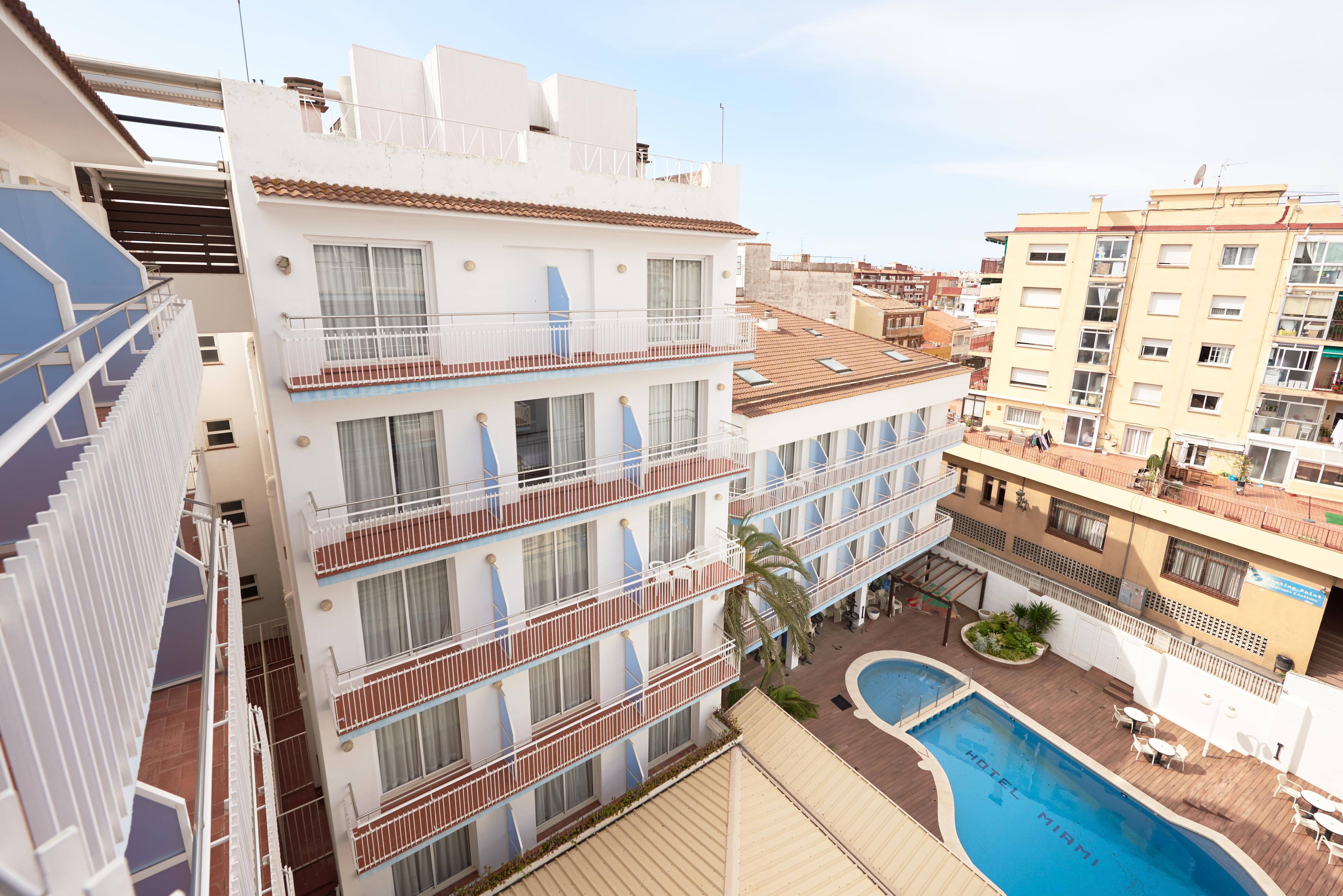 Hotel Miami Calella Bagian luar foto
