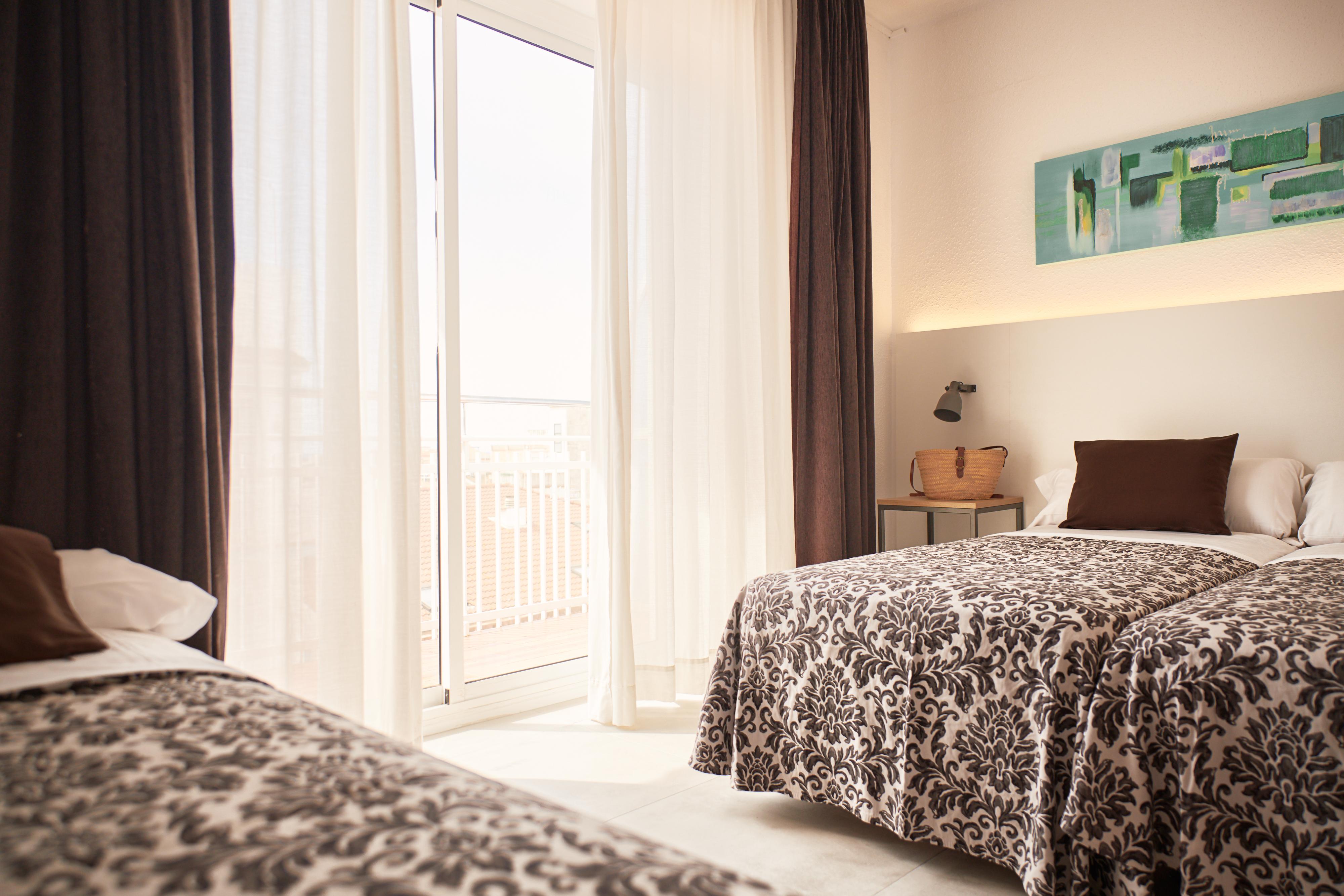 Hotel Miami Calella Bagian luar foto