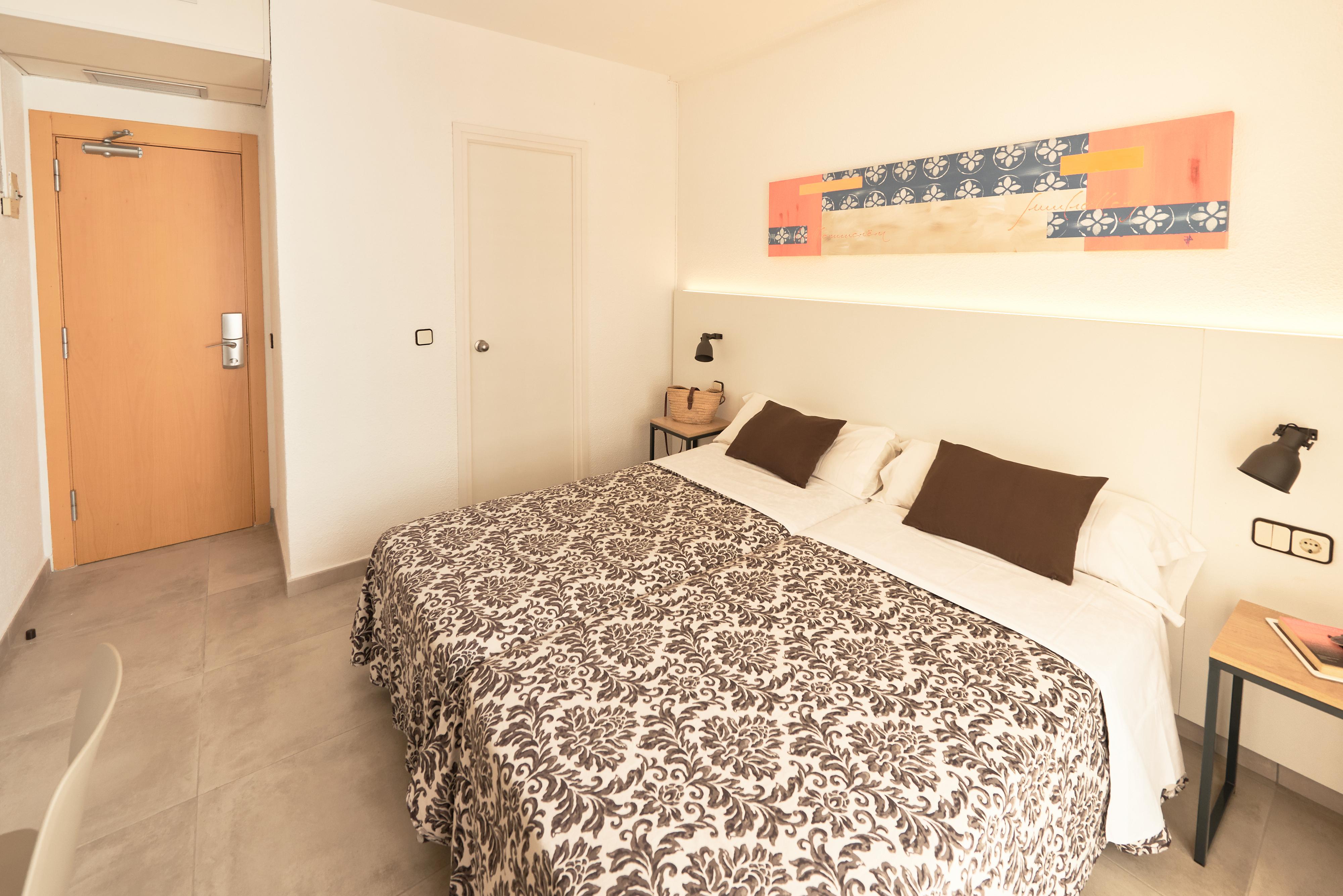 Hotel Miami Calella Bagian luar foto