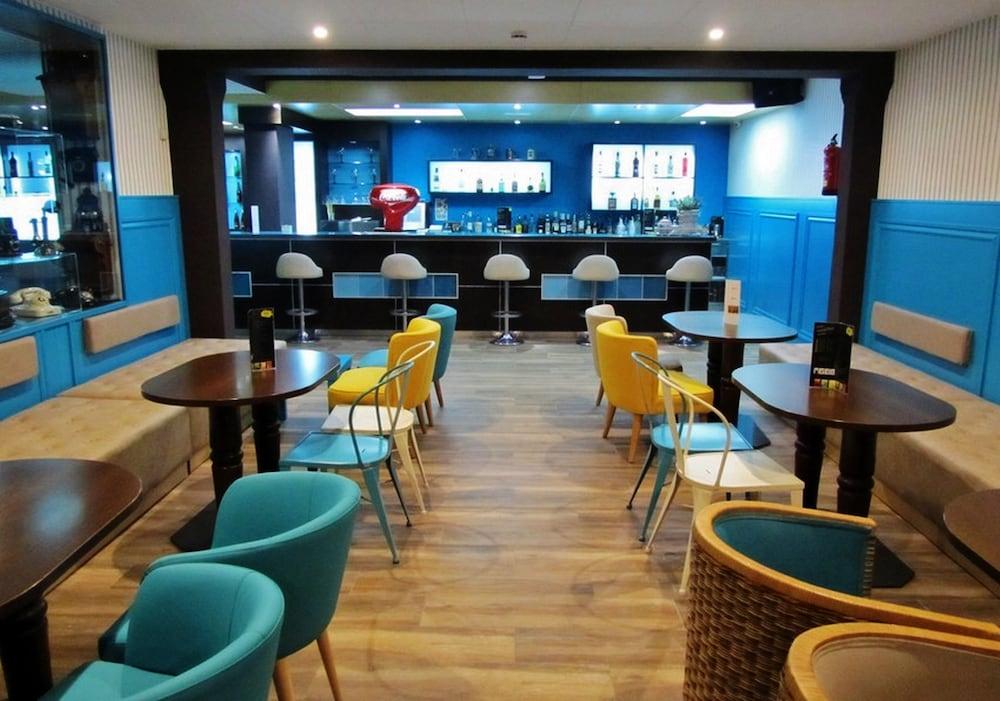 Hotel Miami Calella Bagian luar foto