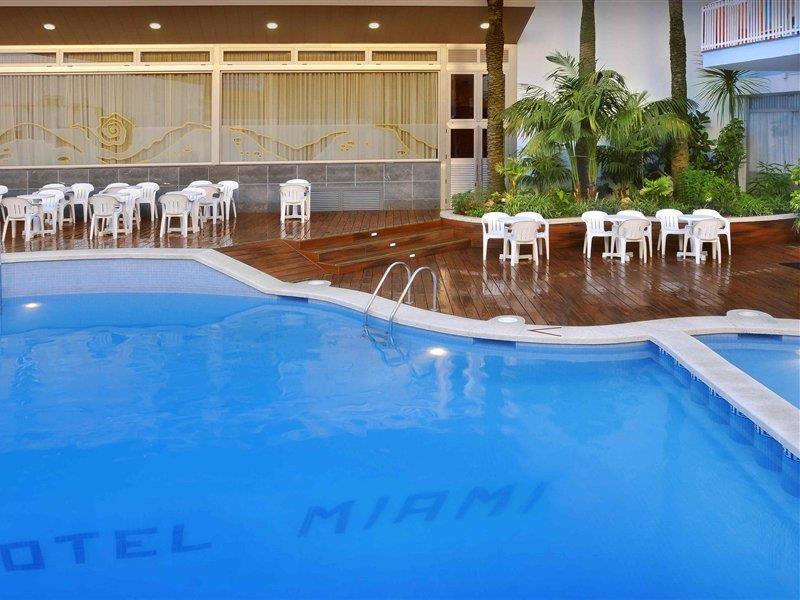 Hotel Miami Calella Bagian luar foto